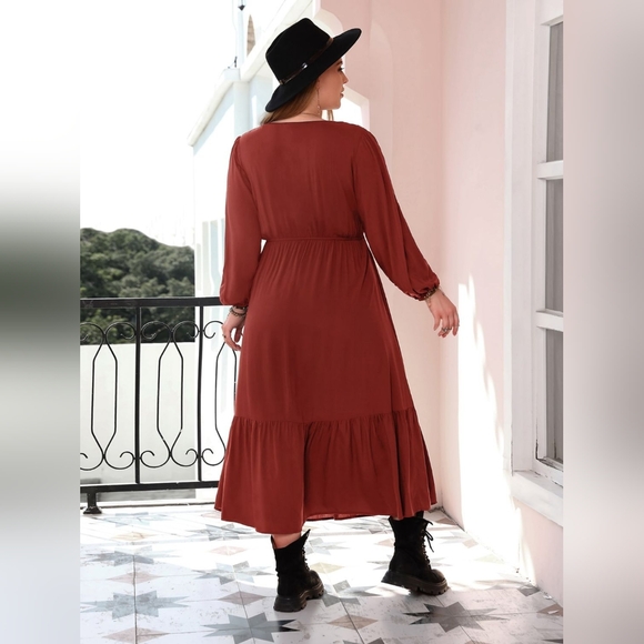 Plus Size Quarter Button V-Neck Long Sleeve Rust Color Dress - Picture 4 of 9